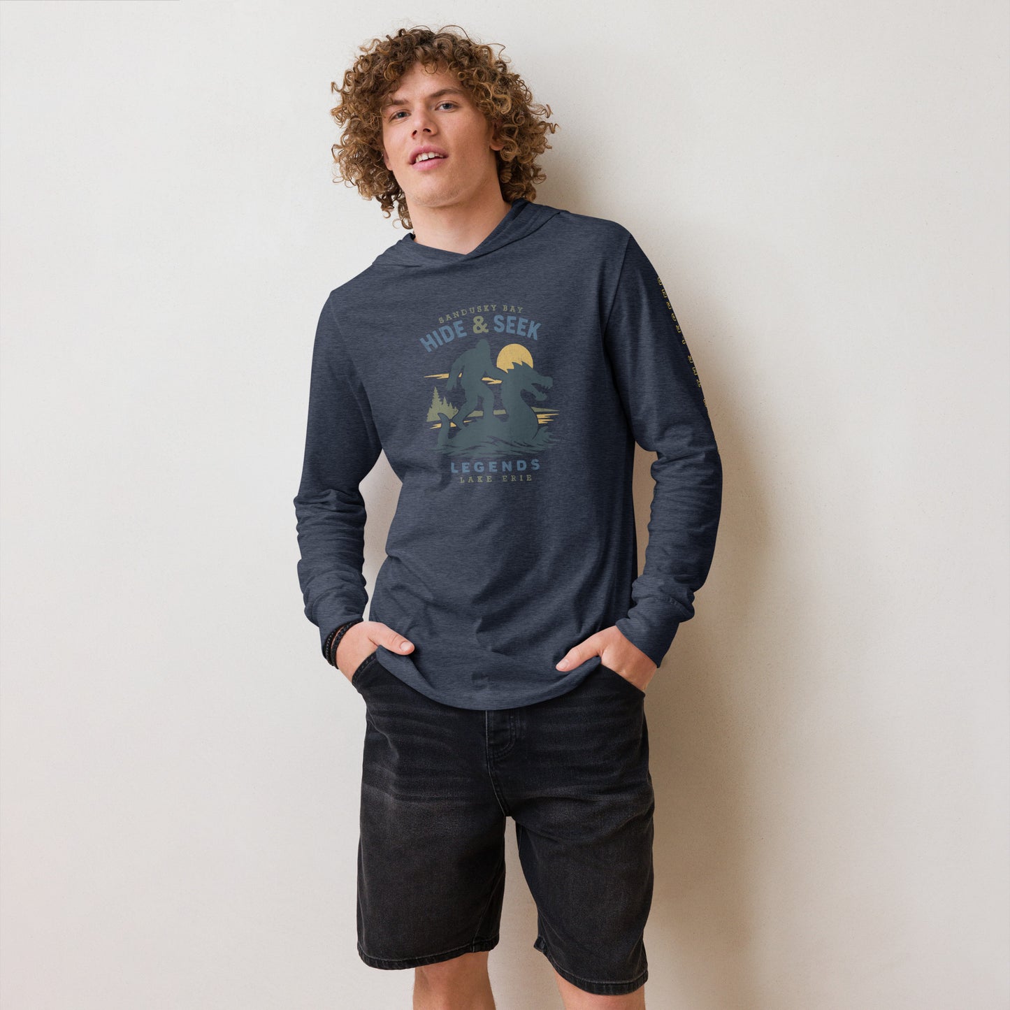 Catch the Legend - Hooded Long Sleeve Tee