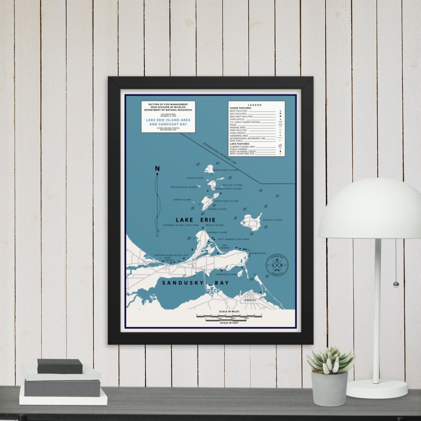 Sandusky Bay & Lake Erie Islands Vintage Map/Wall Art (Framed)