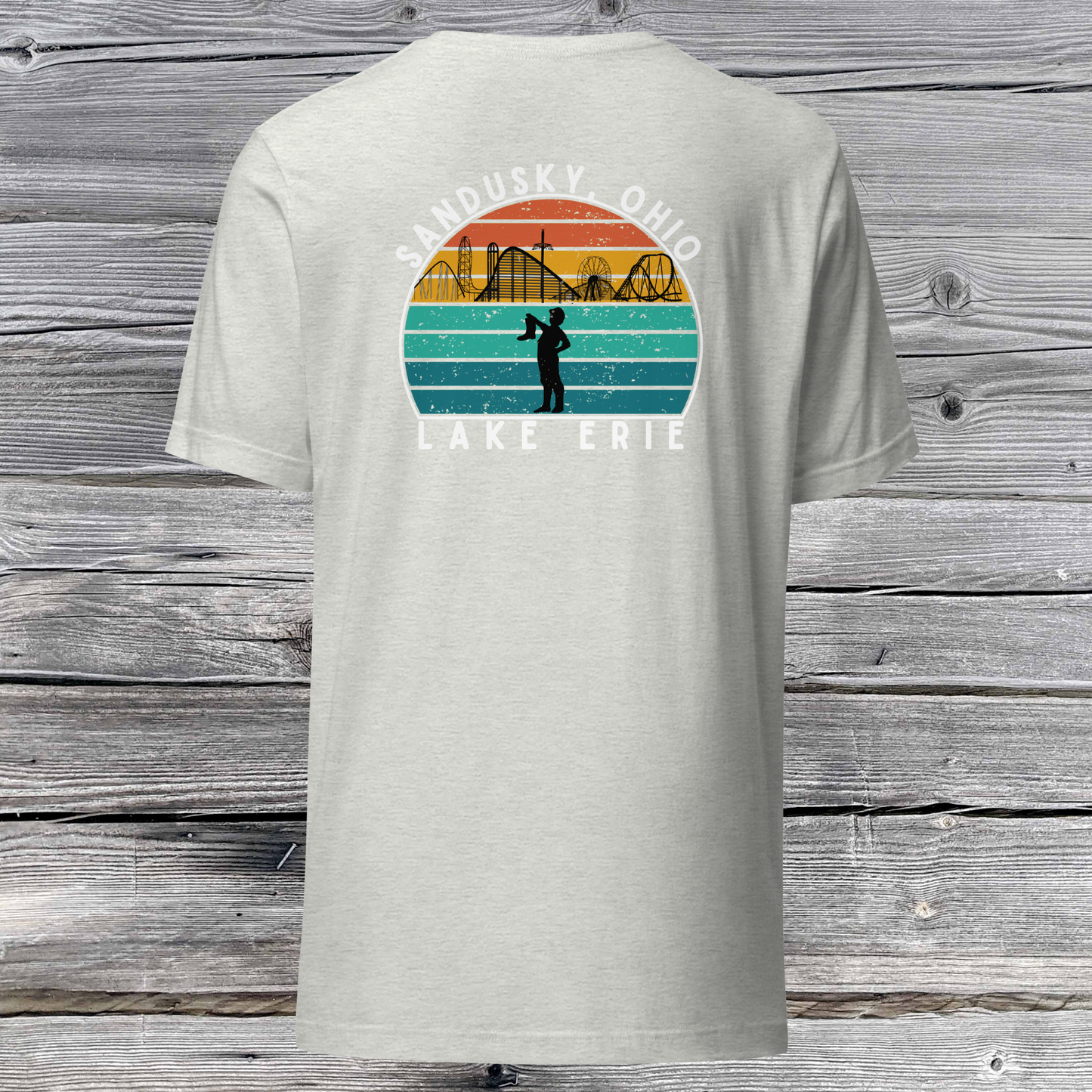 Sandusky, Ohio - Retro T-Shirt